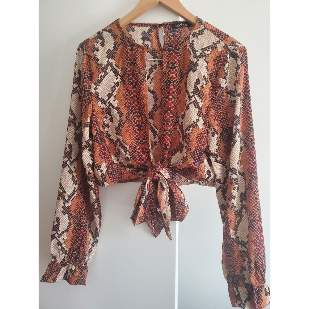 Snakeskin Tie Front Ruffle Cuff Crop Top